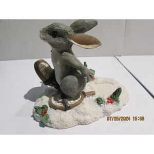 SILVESTRI BINKEY SNOW SHOEING FIGURINE CHARMING TAILS CHRISTMAS SNOW BUNNY
